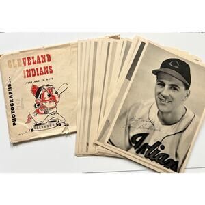 1948 Cleveland Indians Photo Pack 26 Photos Boudreau, Lemon, Veeck Guardians